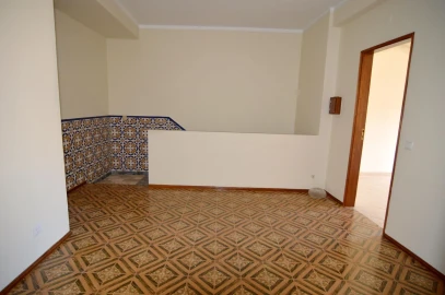 Moradia T3 para Venda em Olhão