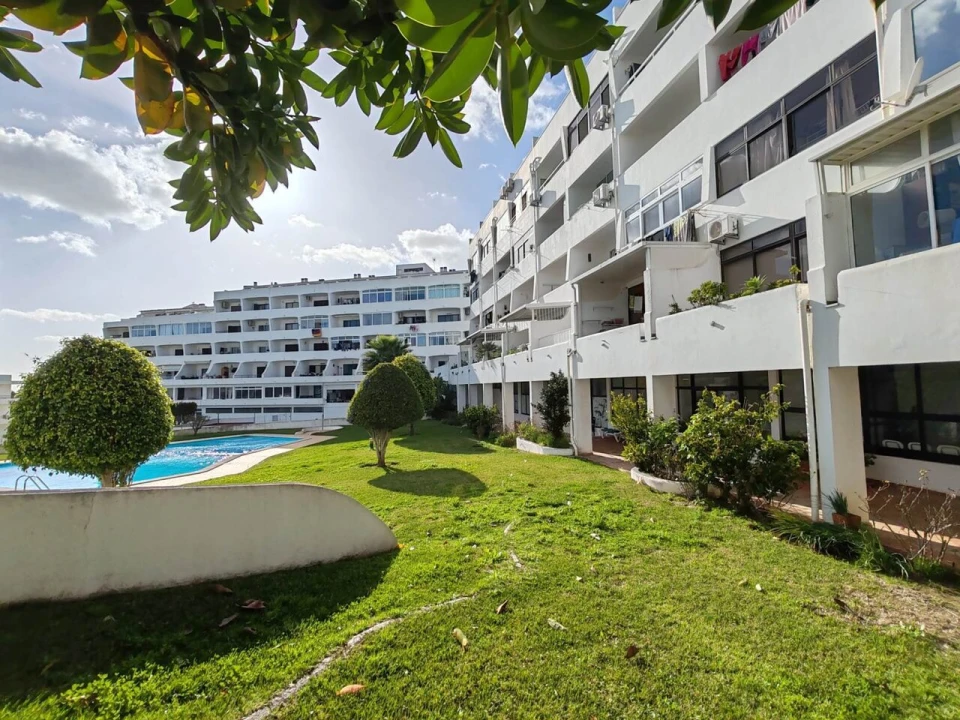 Apartamento T2 para Venda em Albufeira e Olhos de Água Foto 24