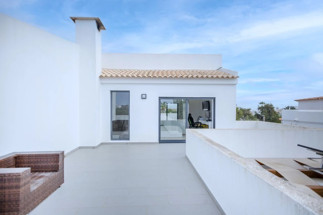 Moradia T6 para Venda em Albufeira e Olhos de Água Foto 31