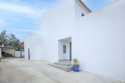 Moradia T6 para Venda em Albufeira e Olhos de Água