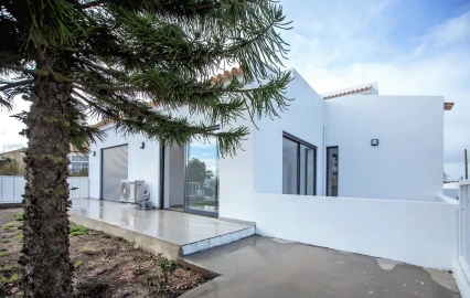 Moradia T6 para Venda em Albufeira e Olhos de Água