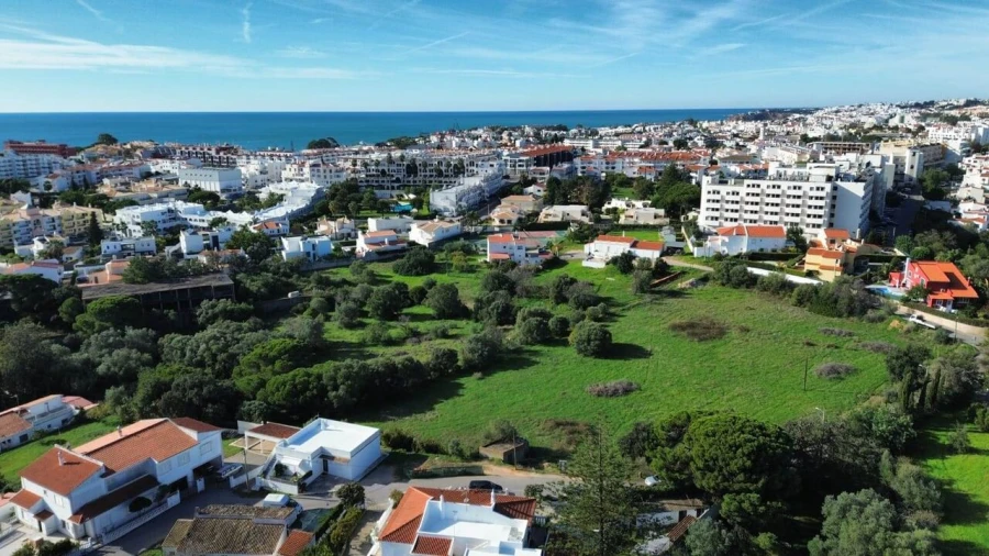 Terreno para Venda em Albufeira e Olhos de Água Foto 5