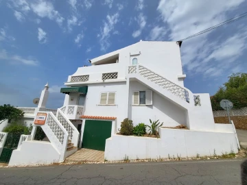 Moradia T3 para Venda em Albufeira e Olhos de Água