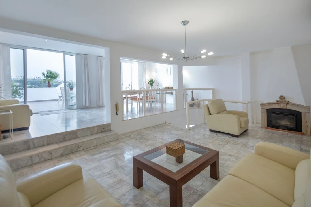 Apartamento T3 para Venda em Albufeira e Olhos de Água Foto 16