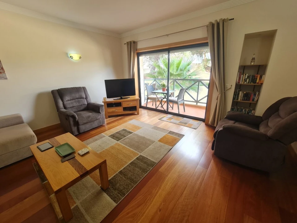 Apartamento T2 para Venda em Albufeira e Olhos de Água Foto 4