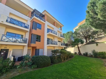 Apartamento T2 para Venda em Albufeira e Olhos de Água