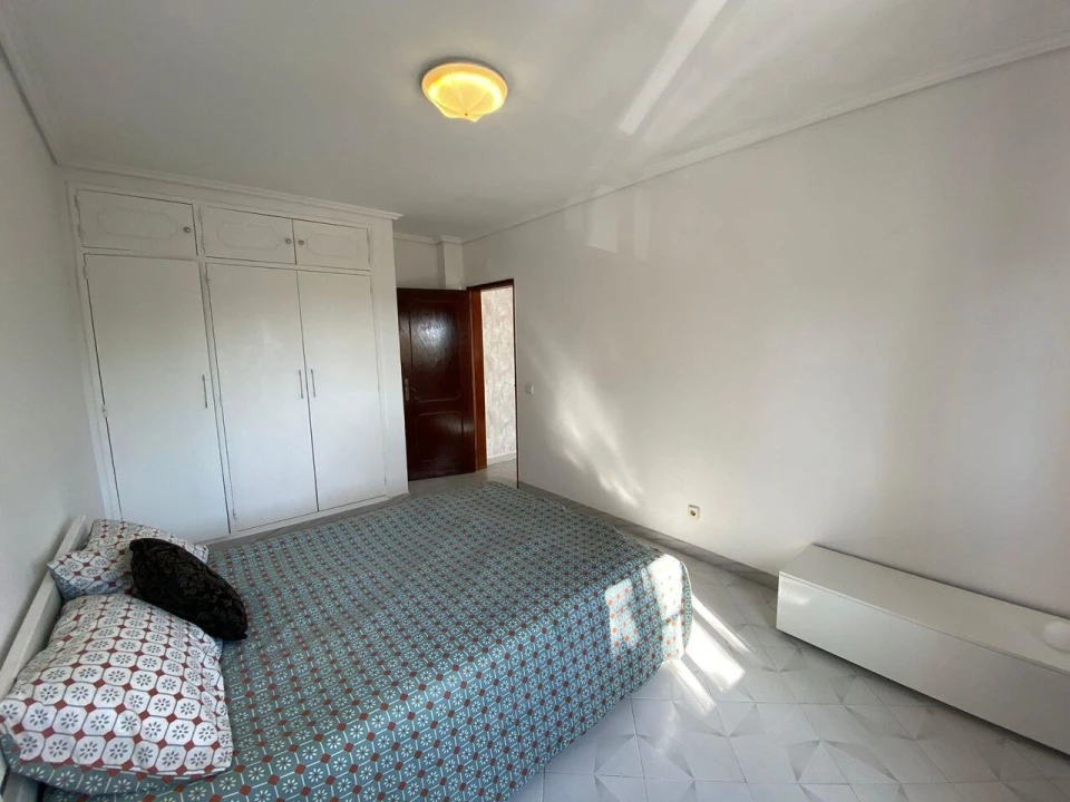 Apartamento T1 para Venda em Albufeira e Olhos de Água Foto 7