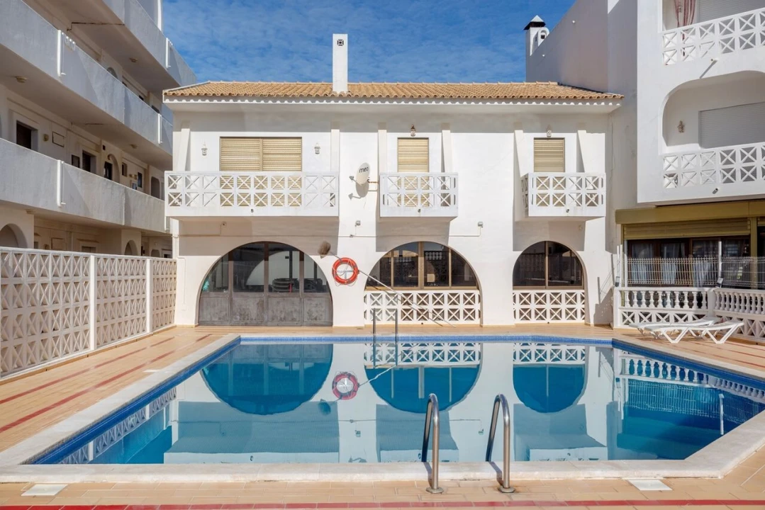 Apartamento T2 para Venda em Albufeira e Olhos de Água Foto 2