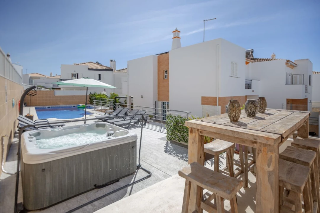 Moradia T4 para Venda em Albufeira e Olhos de Água Foto 9