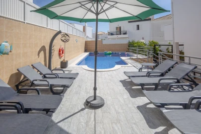 Moradia T4 para Venda em Albufeira e Olhos de Água