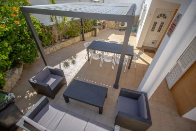 Moradia T4 para Venda em Albufeira e Olhos de Água