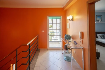Moradia T4 para Venda em Albufeira e Olhos de Água