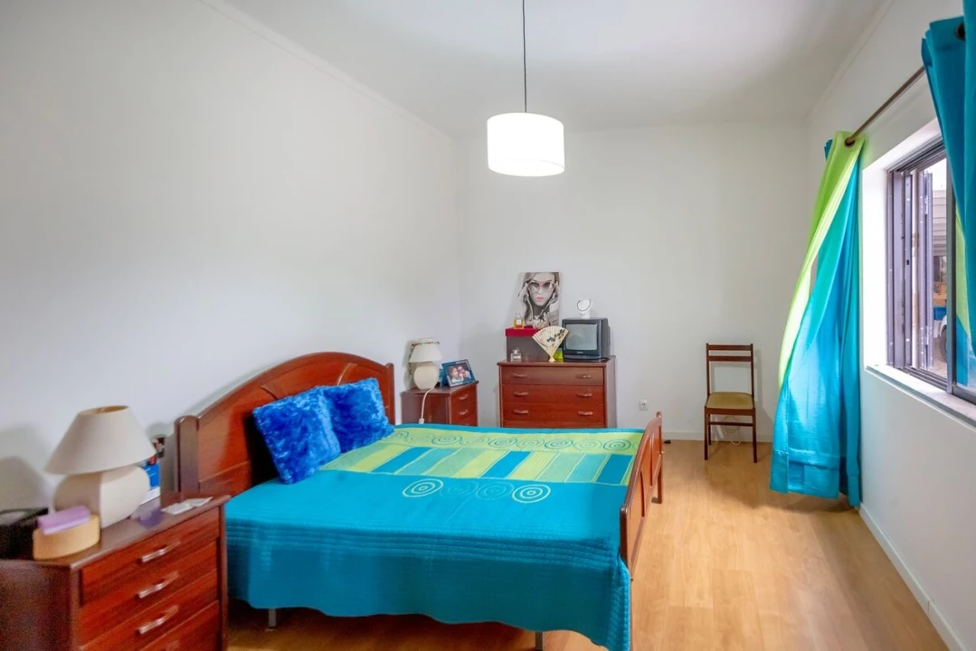 Moradia T4 para Venda em Paderne Foto 24