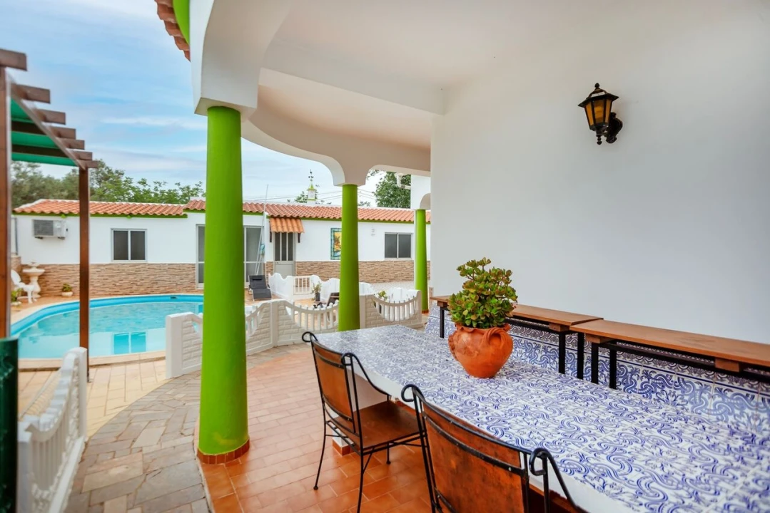 Moradia T4 para Venda em Paderne Foto 3