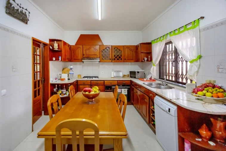 Moradia T4 para Venda em Paderne Foto 11