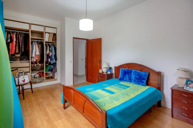 Moradia T4 para Venda em Paderne Foto 25