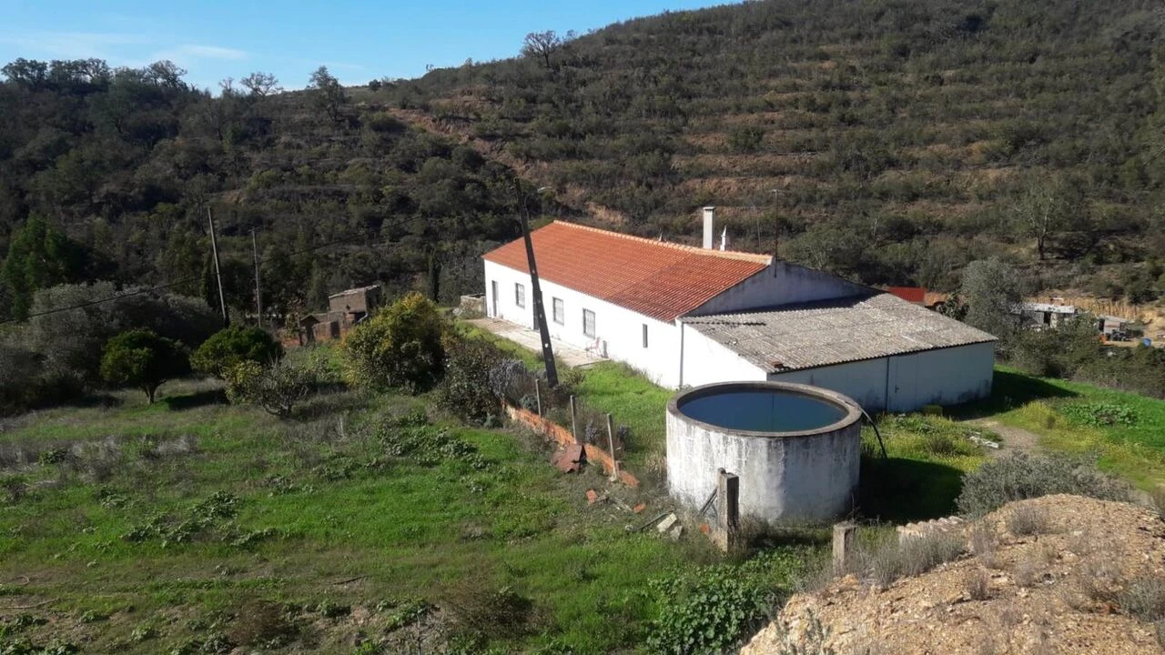 Moradia T3 para Venda em São Bartolomeu de Messines Foto 26