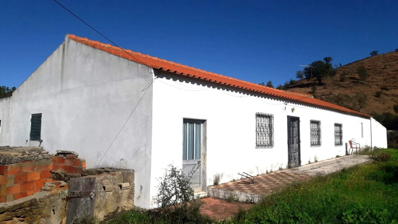 Moradia T3 para Venda em São Bartolomeu de Messines Foto 1