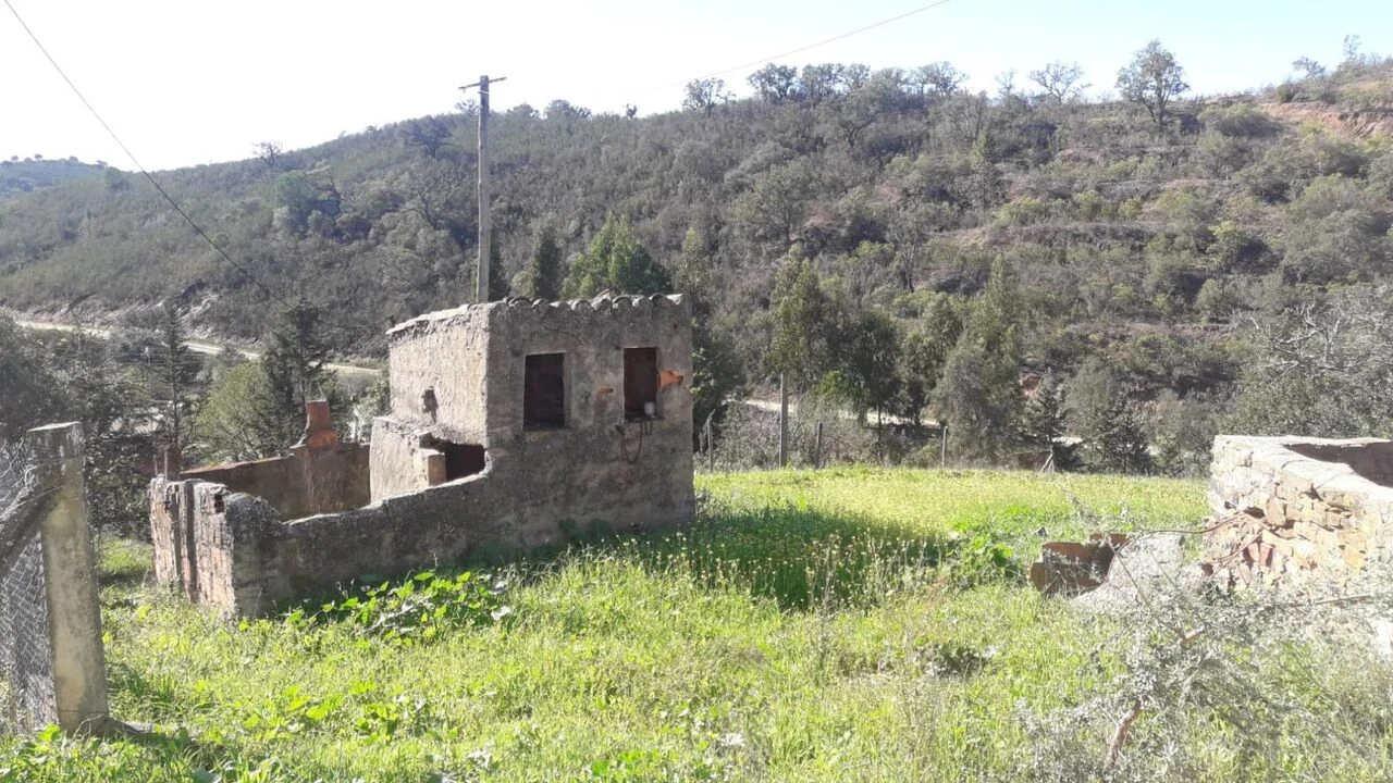 Moradia T3 para Venda em São Bartolomeu de Messines Foto 6