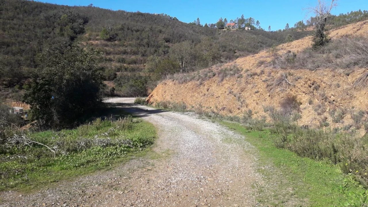 Moradia T3 para Venda em São Bartolomeu de Messines Foto 41