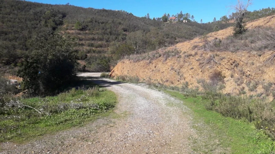 Moradia T3 para Venda em São Bartolomeu de Messines Foto 41