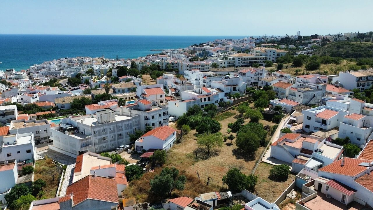 Moradia T3 para Venda em Albufeira e Olhos de Água Foto 32