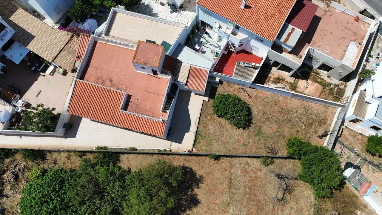 Moradia T3 para Venda em Albufeira e Olhos de Água Foto 45