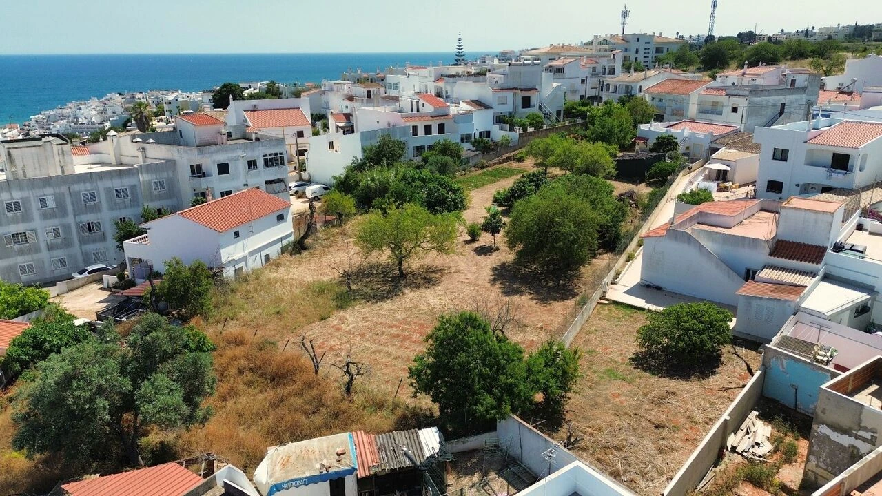Moradia T3 para Venda em Albufeira e Olhos de Água Foto 48