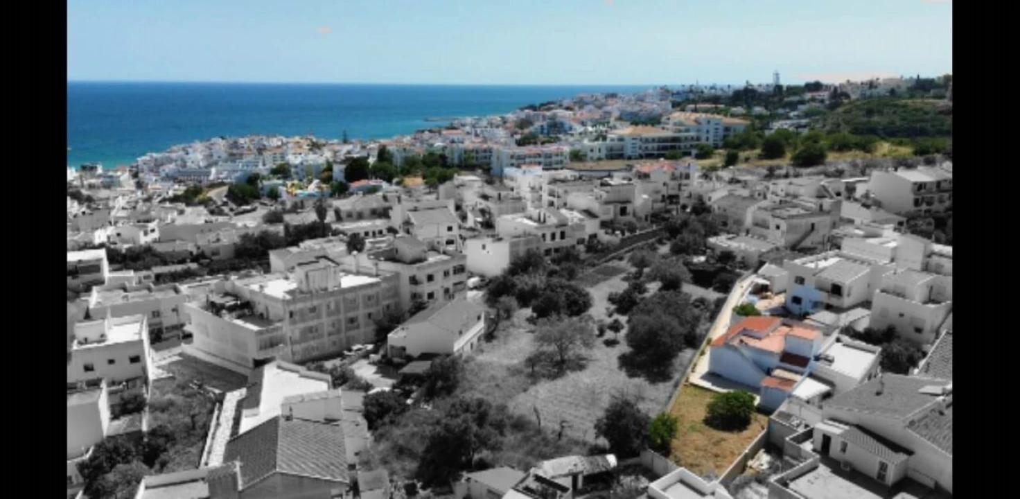 Moradia T3 para Venda em Albufeira e Olhos de Água Foto 8