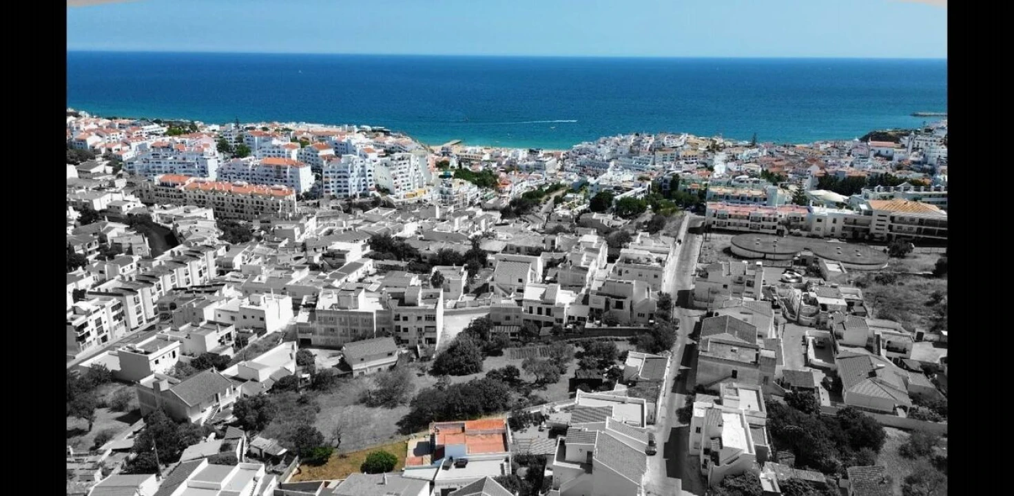 Moradia T3 para Venda em Albufeira e Olhos de Água Foto 3