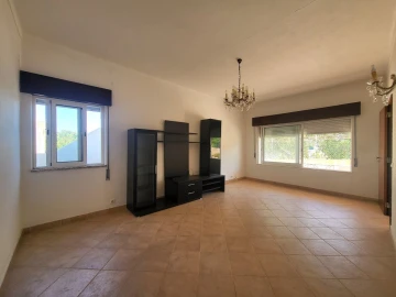 Moradia T3 para Venda em Albufeira e Olhos de Água