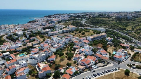 Moradia T3 para Venda em Albufeira e Olhos de Água