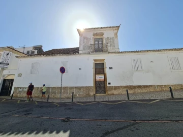 Moradia T6 para Venda em Albufeira e Olhos de Água
