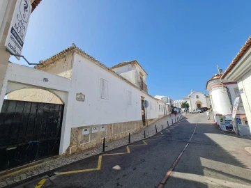 Moradia T6 para Venda em Albufeira e Olhos de Água