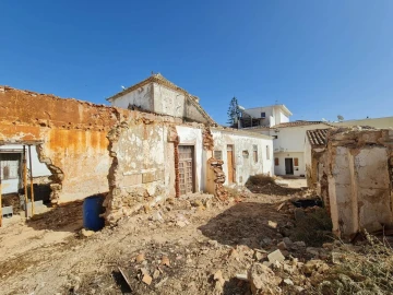 Moradia T6 para Venda em Albufeira e Olhos de Água
