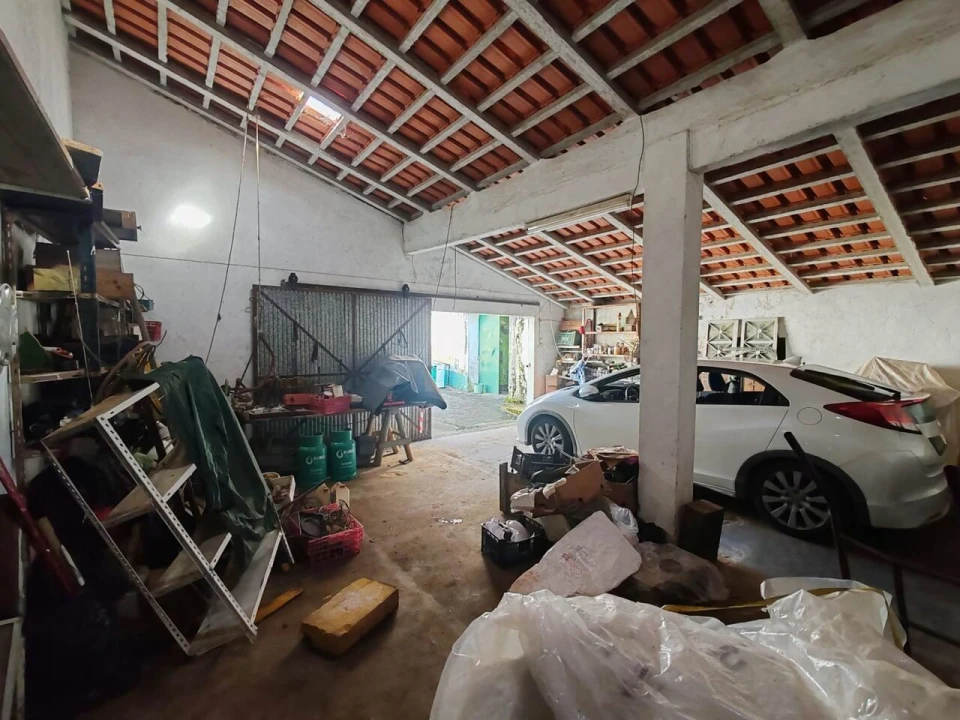 Moradia T6 para Venda em Santana da Serra Foto 13