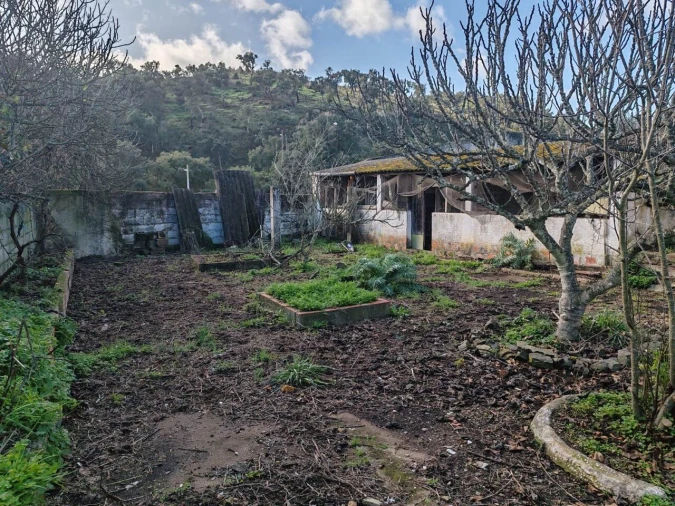 Moradia T6 para Venda em Santana da Serra Foto 11