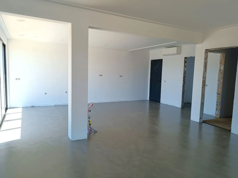 Moradia T7 para Venda em Quarteira Foto 10