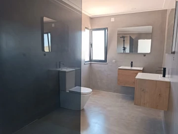 Moradia T7 para Venda em Quarteira
