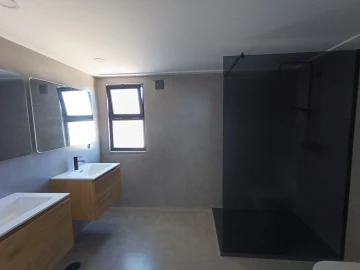 Moradia T7 para Venda em Quarteira