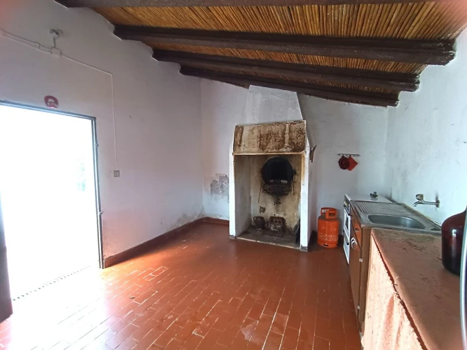 Moradia T3 para Venda em Alte Foto 17