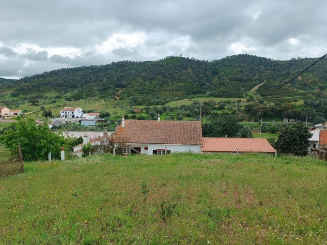 Moradia T3 para Venda em Alte Foto 6