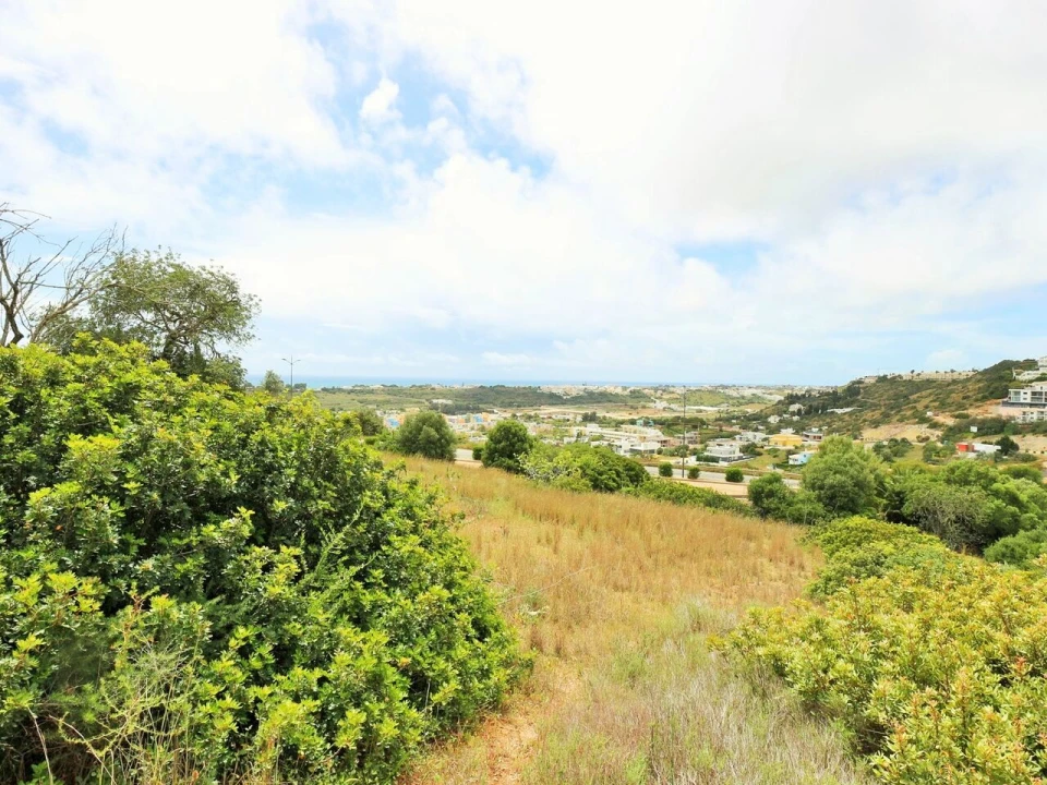 Terreno para Venda em Albufeira e Olhos de Água Foto 1