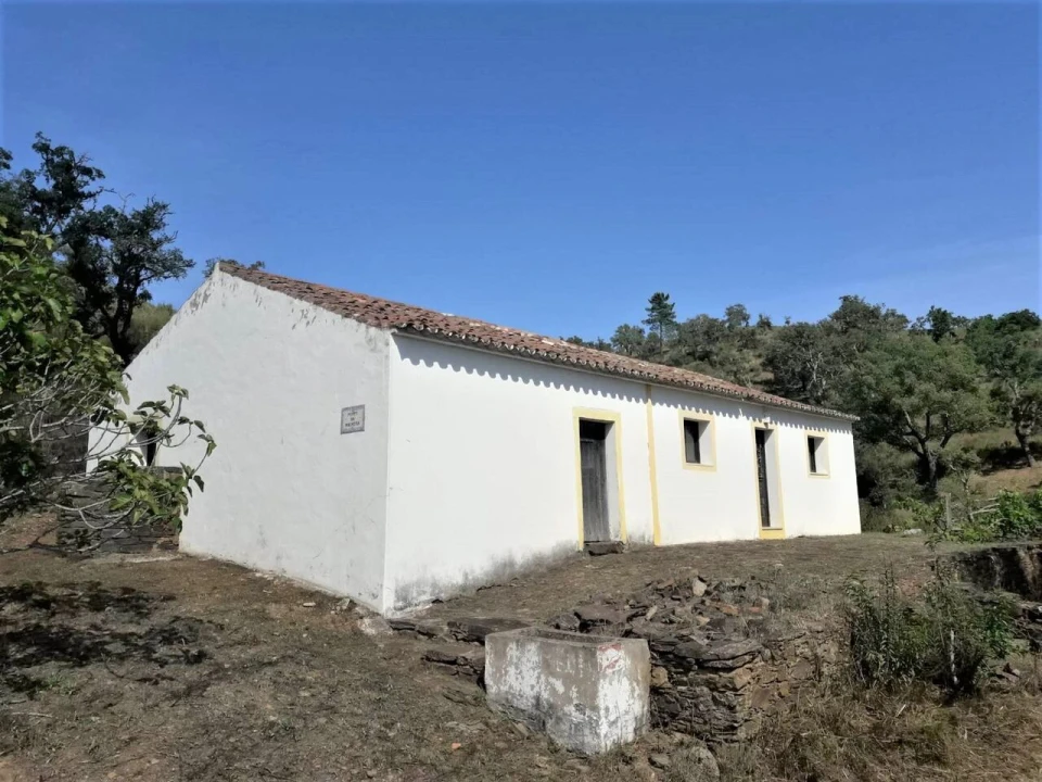 Moradia T2 para Venda em São Marcos da Serra Foto 1