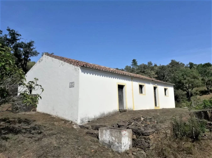 Moradia T2 para Venda em São Marcos da Serra Foto 1