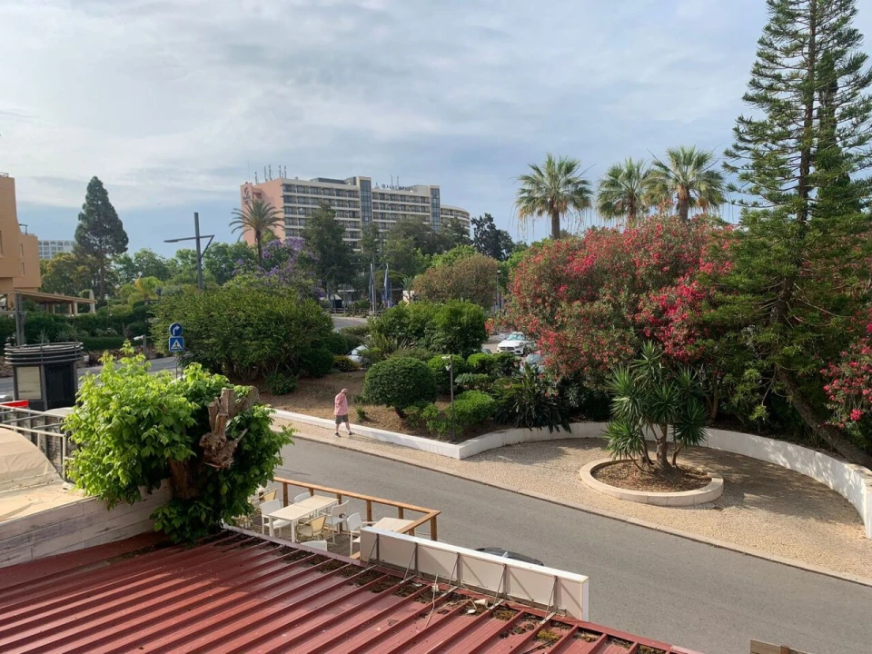 Apartamento T1 para Venda em Quarteira Foto 7