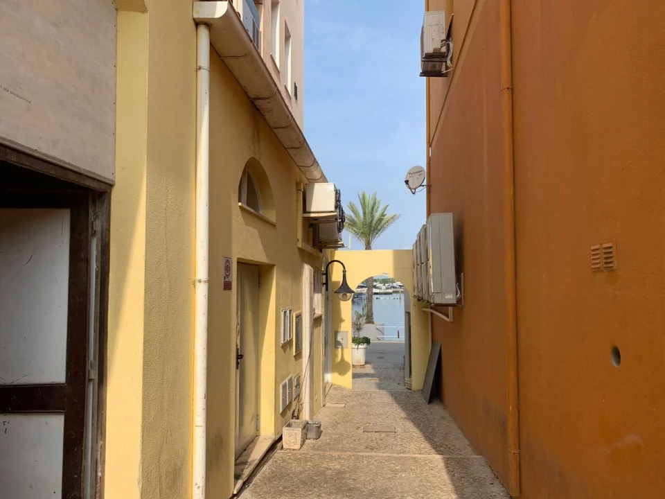 Apartamento T1 para Venda em Quarteira Foto 8