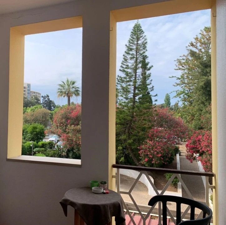 Apartamento T1 para Venda em Quarteira Foto 4