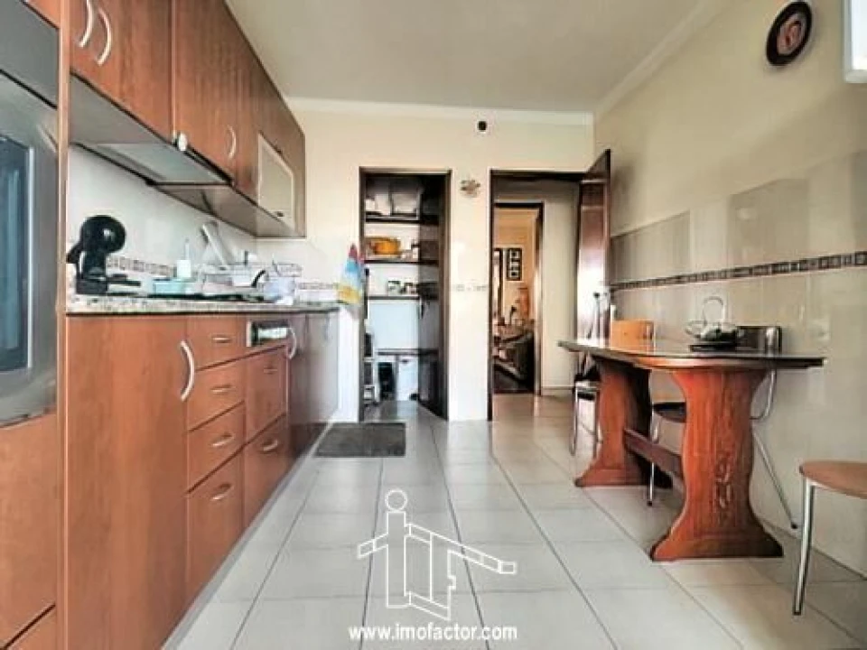 Apartamento T3 para Venda em Castelo Branco Foto 8