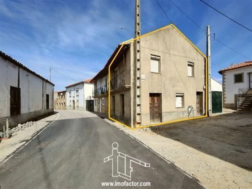 Moradia T3 para Venda em Lardosa Foto 2